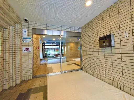 ダイアパレス西巣鴨のエントランス