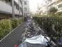 スカイコートヒルズ北新宿の駐輪場