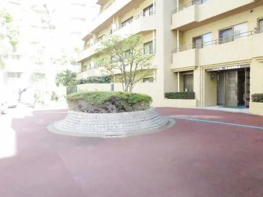フラッツ景丘のエントランス