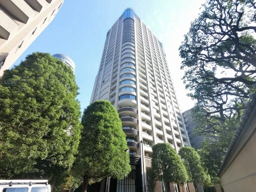 パークコート虎ノ門愛宕タワーの外観