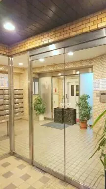 四谷ガーデニアのエントランス