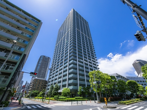 ザ・クレストタワーの外観