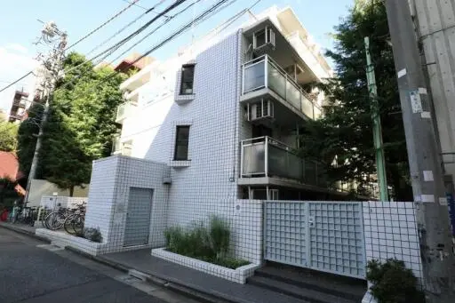 トップ広尾の外観