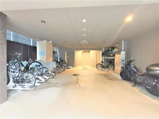プレシス本駒込の駐輪場
