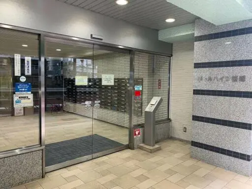 パールハイツ笹塚のエントランス