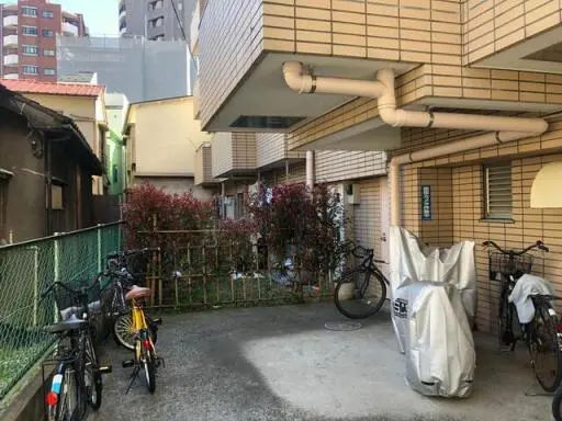 グリーンプラザ西日暮里の駐輪場