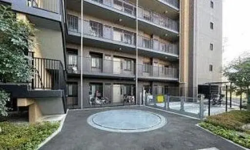 アンビシャス堀切菖蒲園のエントランス