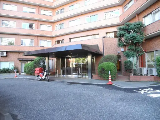 ニューステイトメナーのエントランス