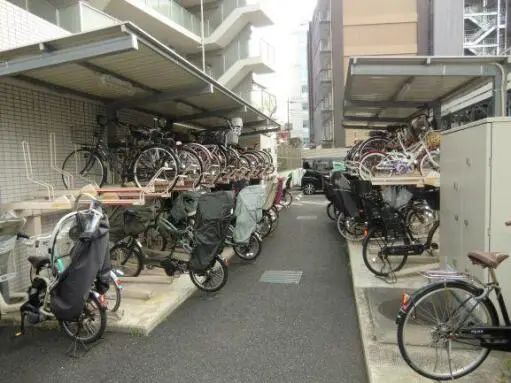 アデニウム大鳥居の駐輪場