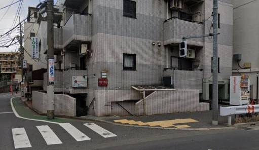 日興パレス中村橋のエントランス