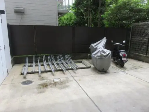 駐輪場 ジェノヴィア新宿グリーンヴェールの駐輪場