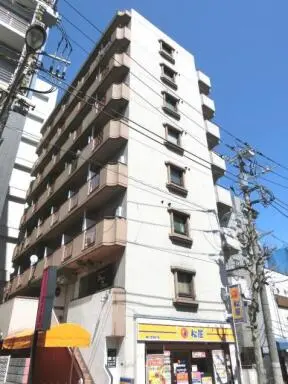 バロール本町の外観