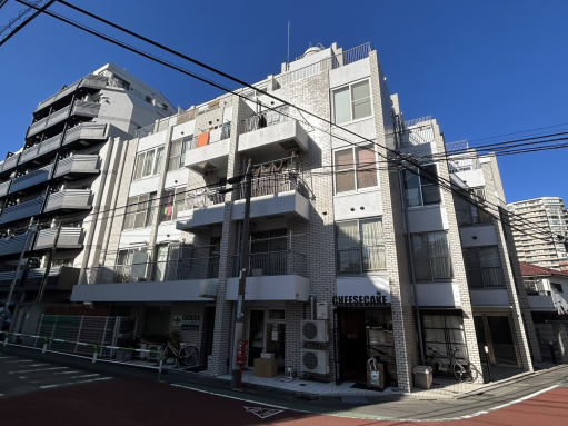 ダイヤハイツ三軒茶屋の外観