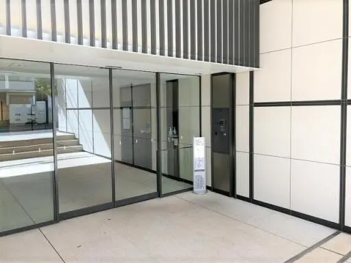 エントランス アトラス白金高輪のエントランス