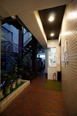 モンテベルデ芝大門のエントランス