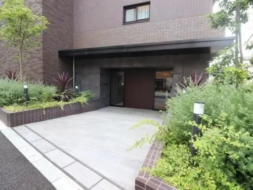 エントランス オープンレジデンシア代々木のエントランス