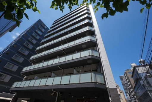 レフィール神保町の外観