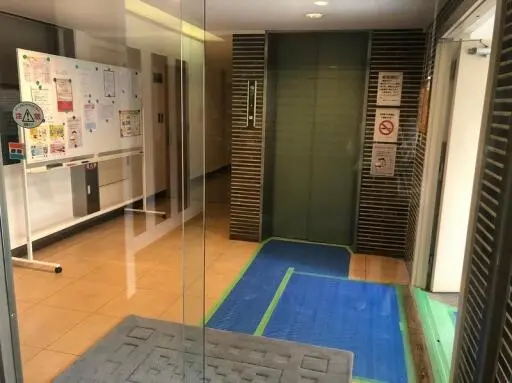 エントランス 城北台マンションのエントランス