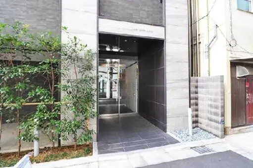 エントランス メイクスデザイン新宿のエントランス