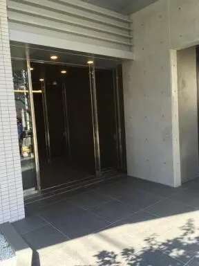 セントラルレジデンス笹塚のエントランス