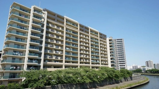 ヴェレーナシティパレドプラージュの外観