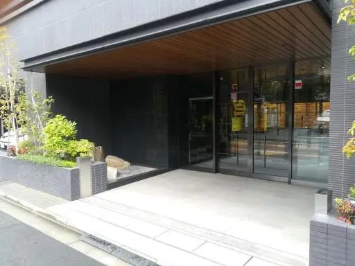 ザ・パークハウス上野のエントランス