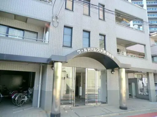 ワールドパレス大井仙台坂のエントランス