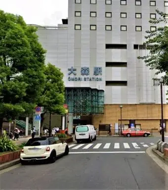 駅前 ロアール西大井の駅前