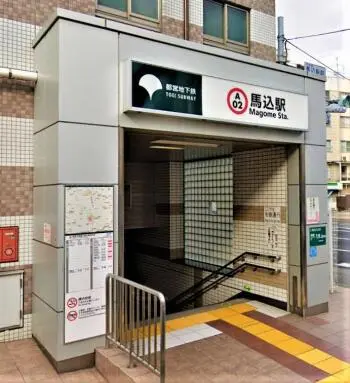 駅前 ロアール西大井の駅前