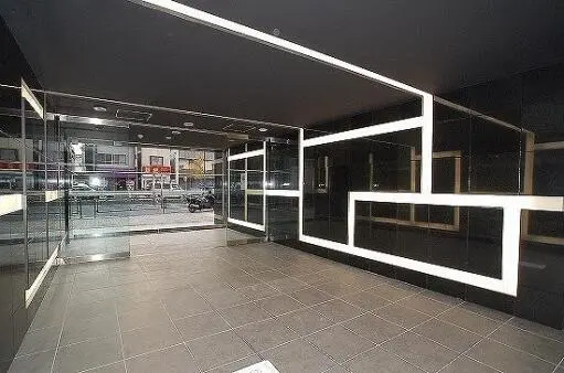 ステージグランデ蒲田アジールコートのエントランス