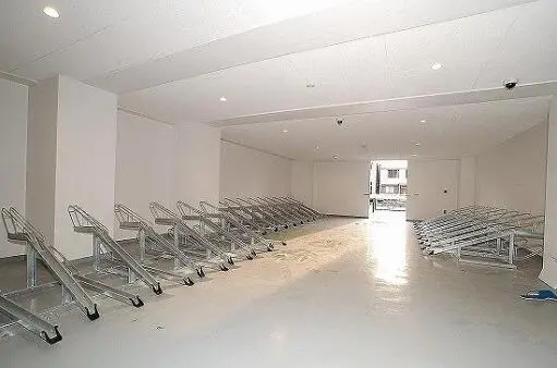 ステージグランデ蒲田アジールコートの駐輪場
