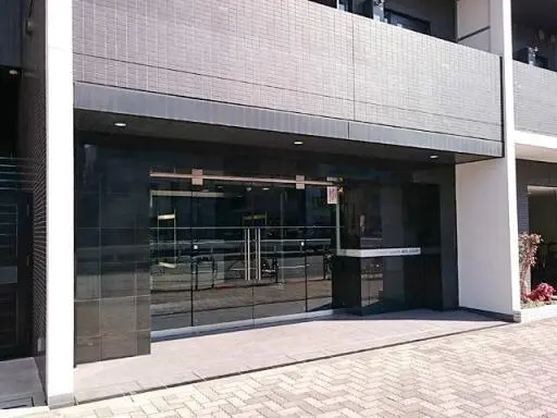 ステージグランデ蒲田アジールコートのエントランス