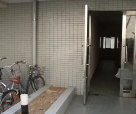 エントランス パレ・ドール山王北のエントランス