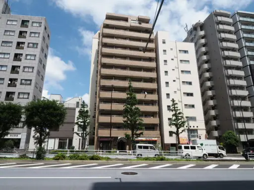 シルバープラザ白山の外観