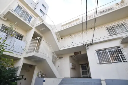 シルクハイツ徳丸の外観