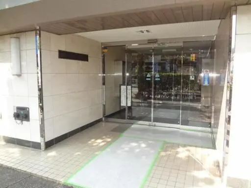 エントランス 志村三丁目フラワーホームのエントランス