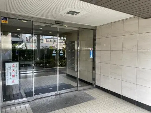 エントランス 志村三丁目フラワーホームのエントランス
