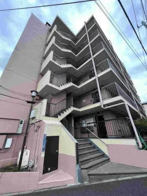 三田高島平第二コーポの外観