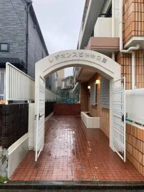 レヂオンス石神井公園のエントランス