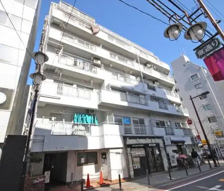 マンション池袋の外観
