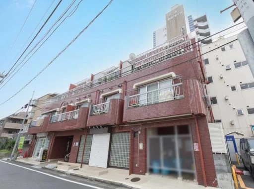 信用マンションの外観