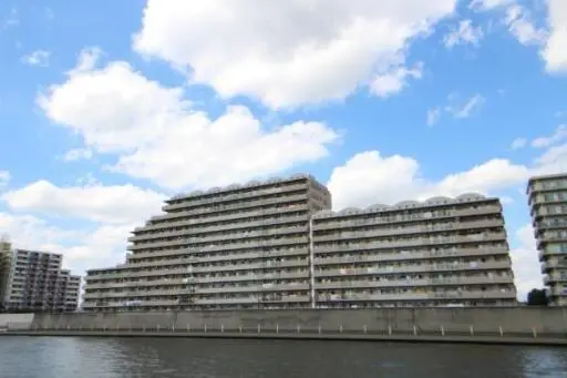 ライオンズマンション荒川遊園アクアステージの外観