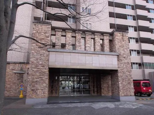 ライオンズマンション荒川遊園アクアステージのエントランス