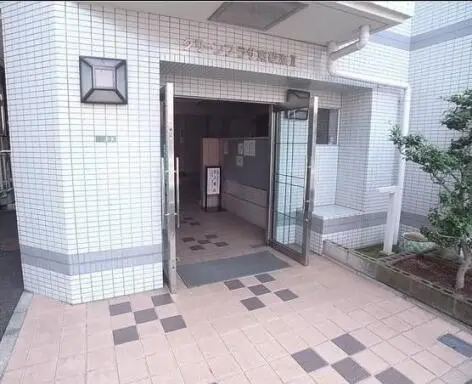 グリーンプラザ東綾瀬２のエントランス