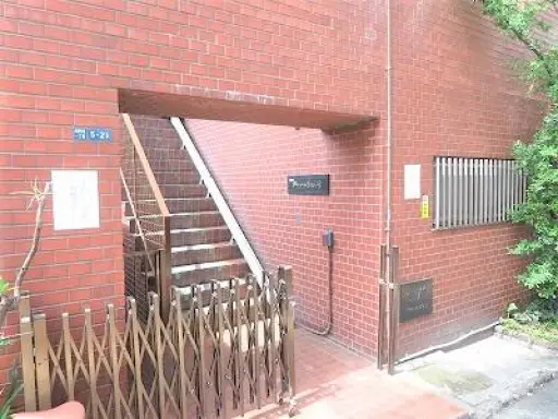 グランメール高田馬場のエントランス