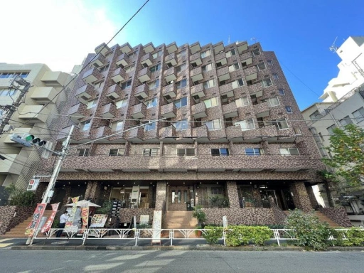 青山アルコープの外観