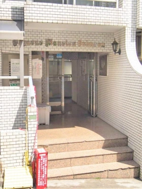 ペガサスマンション白山のエントランス