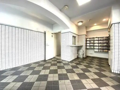 トップお花茶屋のエントランス