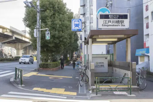 パレステュディオ早稲田ＰａｒｋＶｉｅｗの駅前