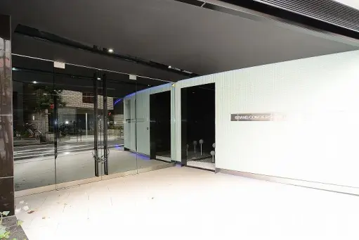 エントランス グランドコンシェルジュ三宿アジールコートのエントランス